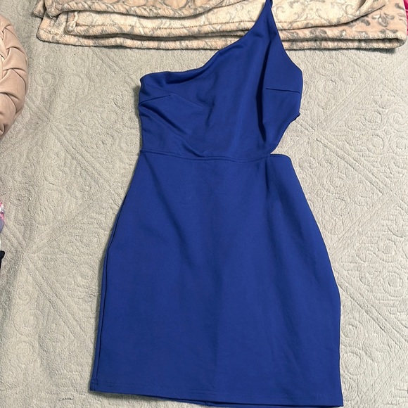 Royal blue by the way brand dress with side cutout size small worn once - Picture 1 of 3